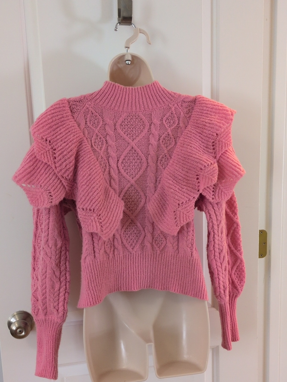 entro Ruffle Sweater - Picture 5 of 10